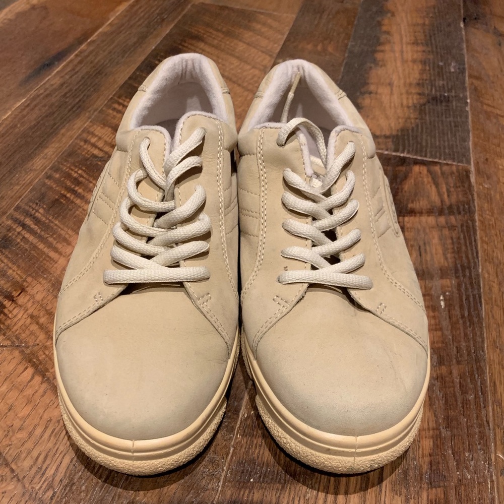 Cream Ecco Sneakers